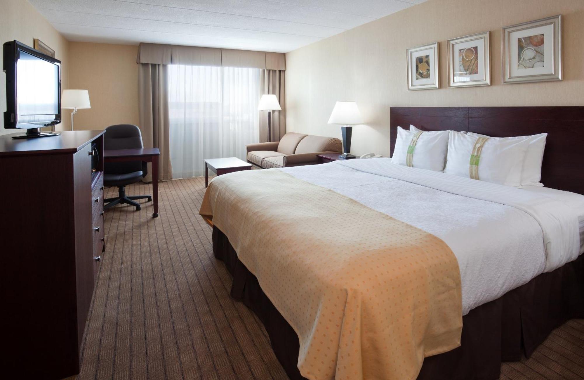 Holiday Inn Burlington Hotel & Conference Centre, An Ihg Hotel Экстерьер фото