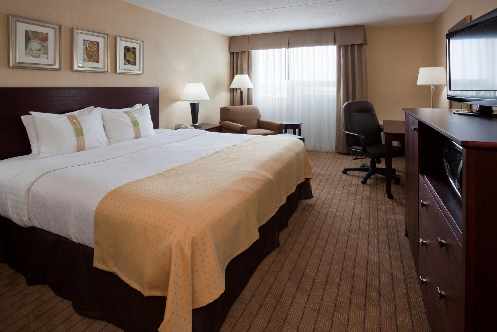 Holiday Inn Burlington Hotel & Conference Centre, An Ihg Hotel Экстерьер фото